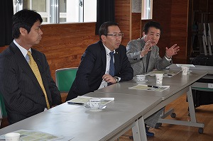 平成26年2月17日　沖縄県国頭村の学力向上の施策について学校関係者と意見交換