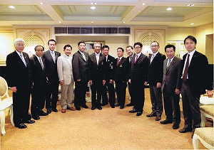 平成25年1月31日　福岡県議会バンコク都議会友好訪問団　バンコク都ワンロップ副知事表敬訪問
